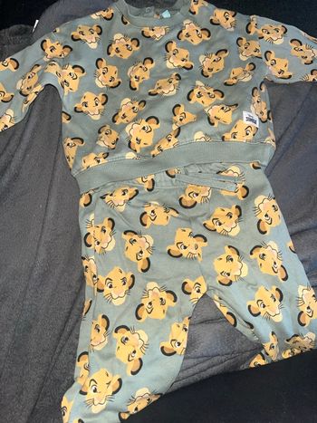 Ensemble jogging SIMBA Disney