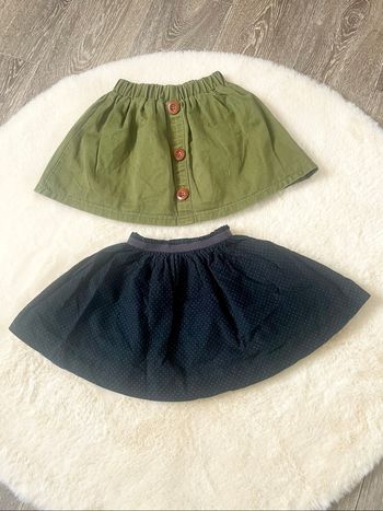 Lot de deux jupes en 5 ans