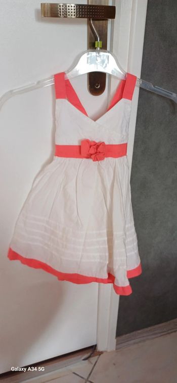 Jolie robe cérémonie 18 mois