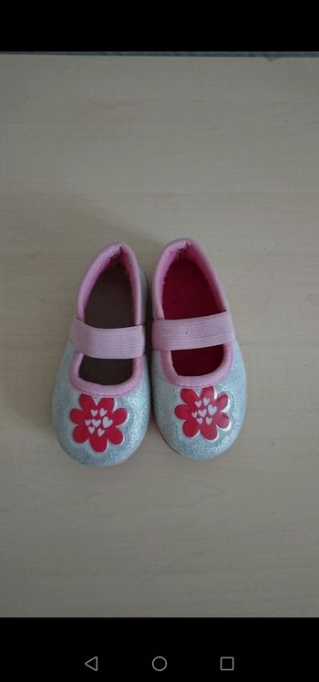 Chaussons fille pointure 20