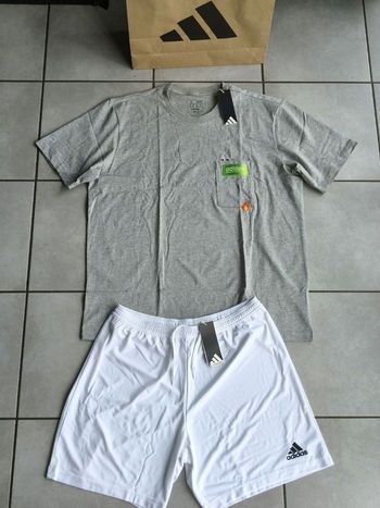 Emsemble Adidas Neuf et authentique avec étiquettes, taille XL