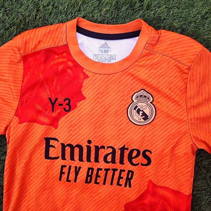 Maillot de foot Real Madrid Bellingham 5 neuf jamais porté taille 10 ans - photo numéro 3