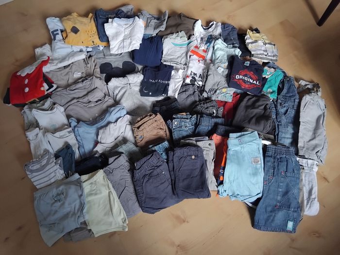 Lot de vêtements en 18 mois et 2 ans - photo numéro 4