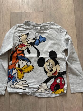 Tee-shirts Mickey manches longues taille 6 ans