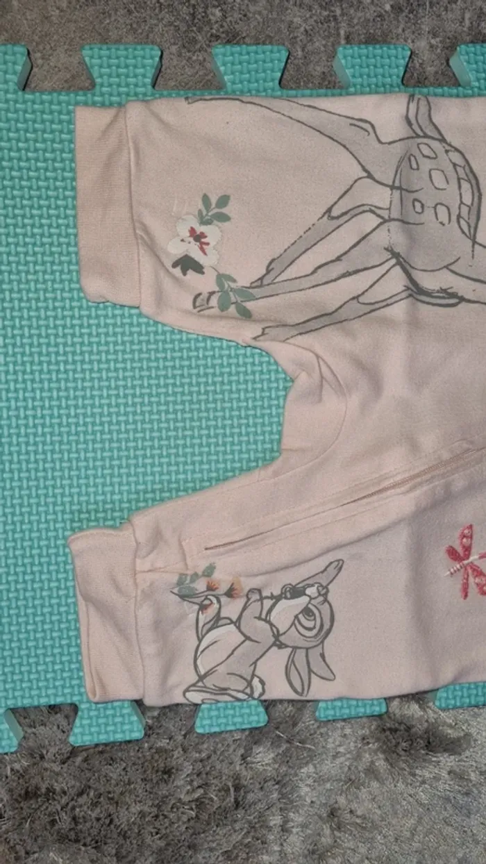 Pyjama léger Disney 0/3 mois en très bon état - photo numéro 5