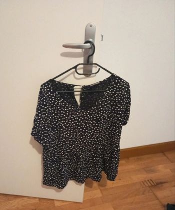 Haut avec des coeurs 