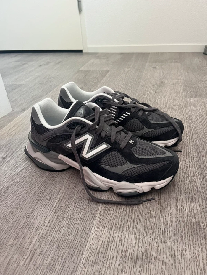 New Balance NB 9060 taille 44