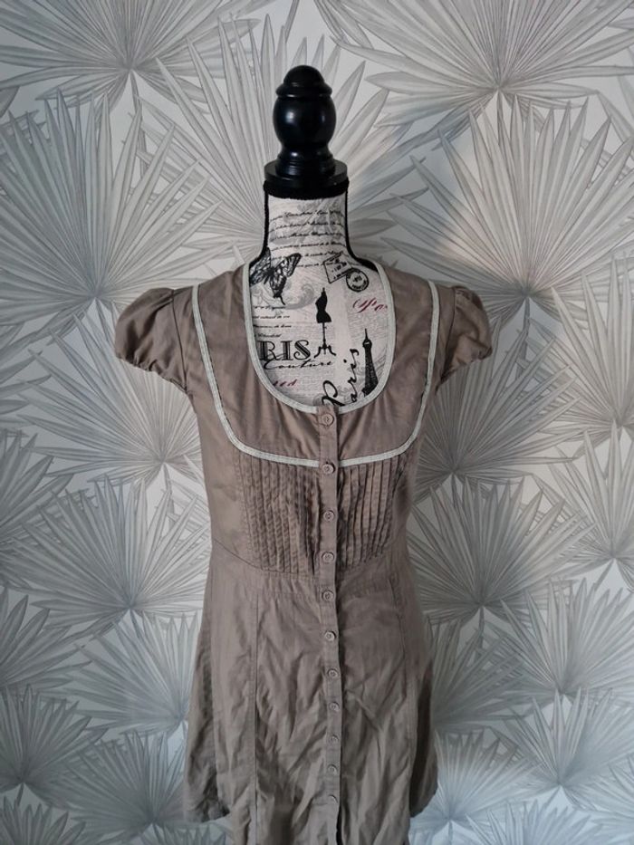 Jolie robe d'été Somewhere taille 38 - photo numéro 3