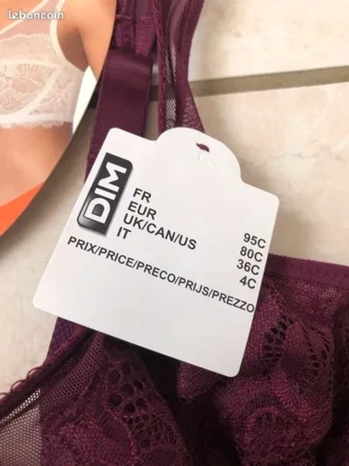 Soutien-gorge avec armatures broderie prune DIM Generous taille 95C Neuf avec étiquette - photo numéro 3