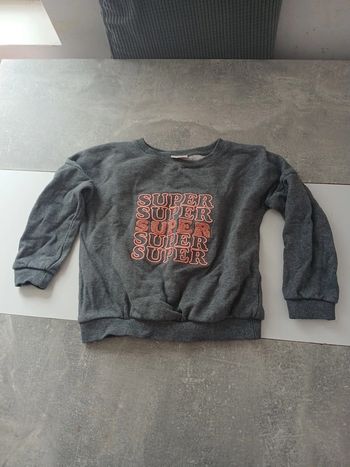 Sweat fille tape à l’œil