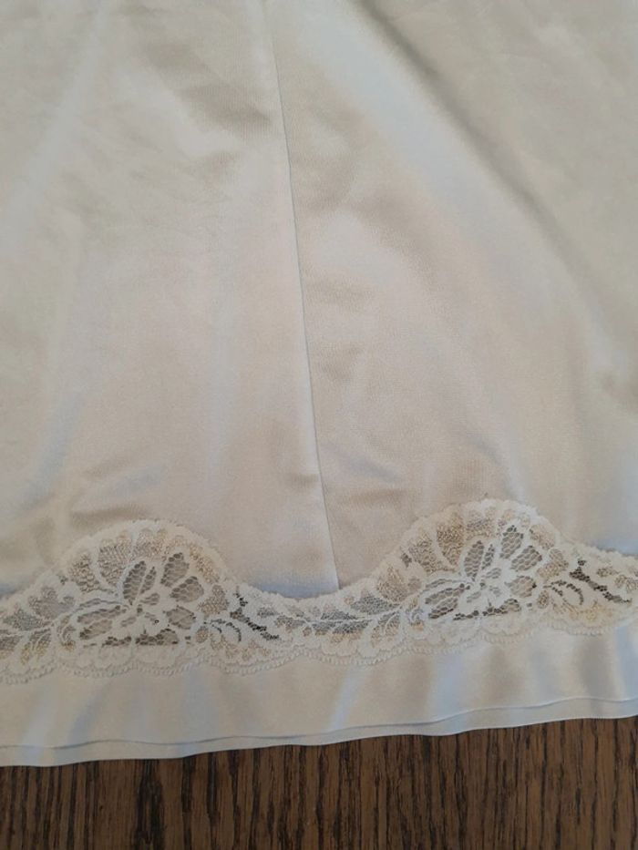 Jolie Nuisette blanche/créme Valisere eu 40 - photo numéro 13