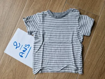 T-shirt 2 ans