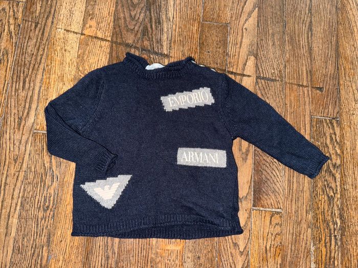 Pull Armani  9 mois