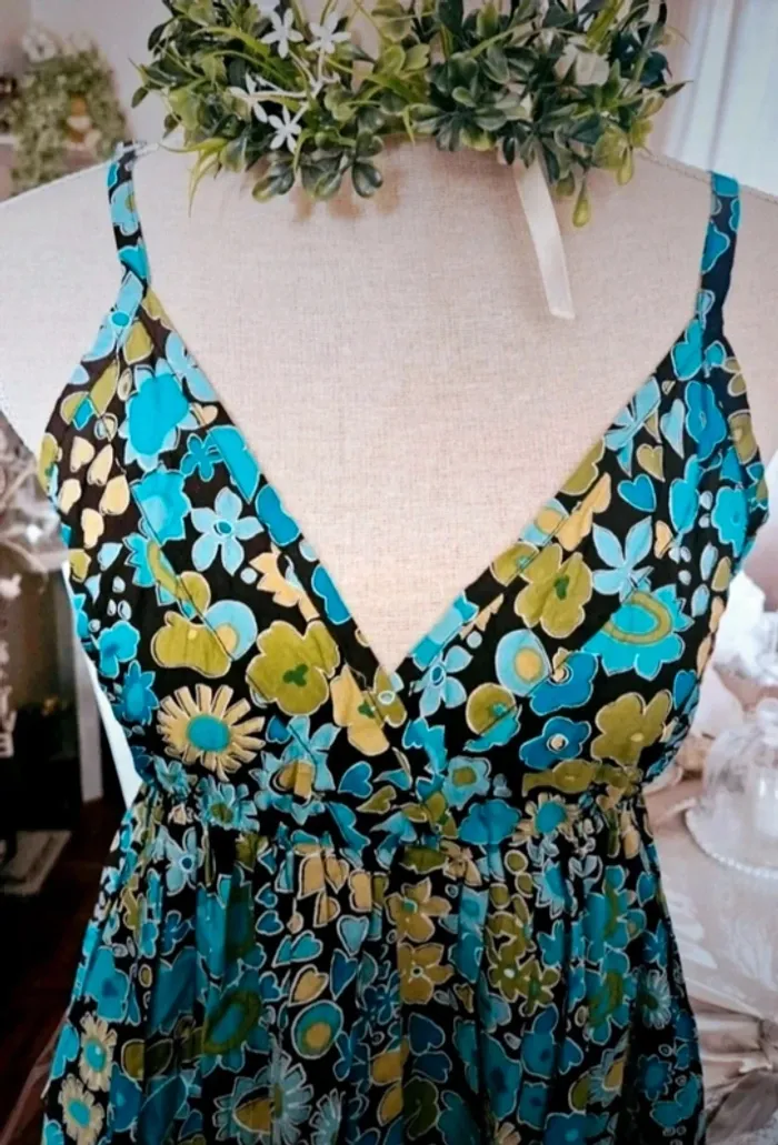 Robe longue fleurie GOA Taille 40 (taille 2) Neuve