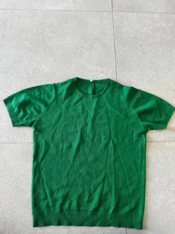 T-shirt vert, très bon état, taille S