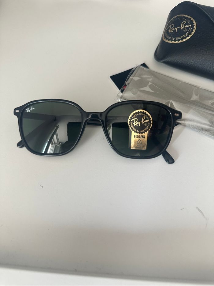 Lunette de soleil - photo numéro 2