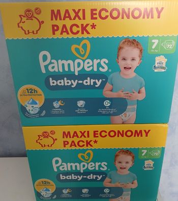 Lot de 2 carton de couches pampers baby Dry taille 7