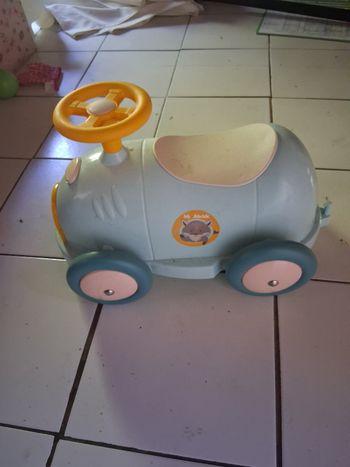 Petite voiture 