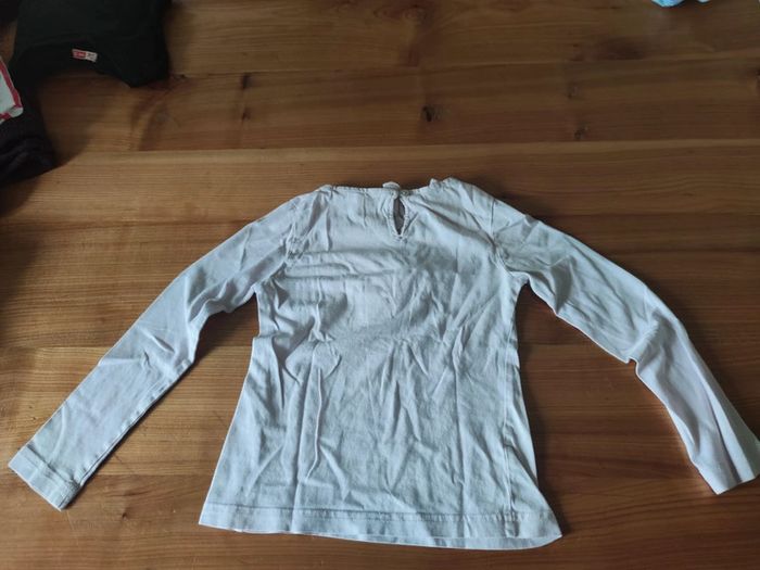 Blouse / tee shirt fille - photo numéro 2