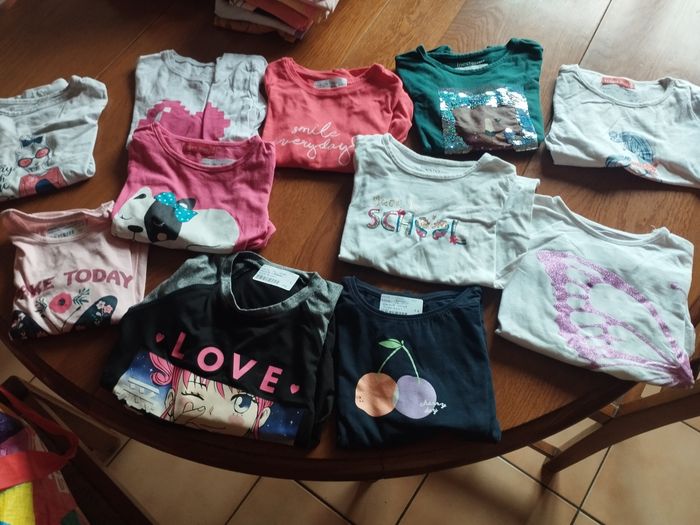 Lot vêtements fille 4 ans - photo numéro 7