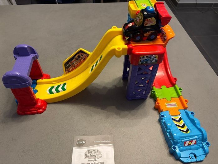 Tut tut bolides « tremplin cascades de l’extrême » de vtech - photo numéro 4