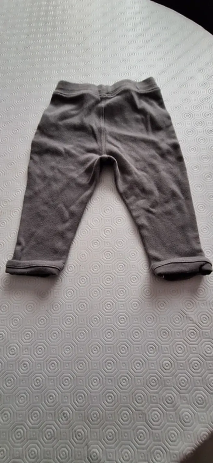 Lot vêtements 24 MOIS - photo numéro 9
