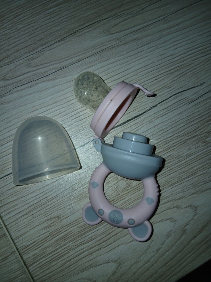 Sucette bébé pour le goût - photo numéro 2