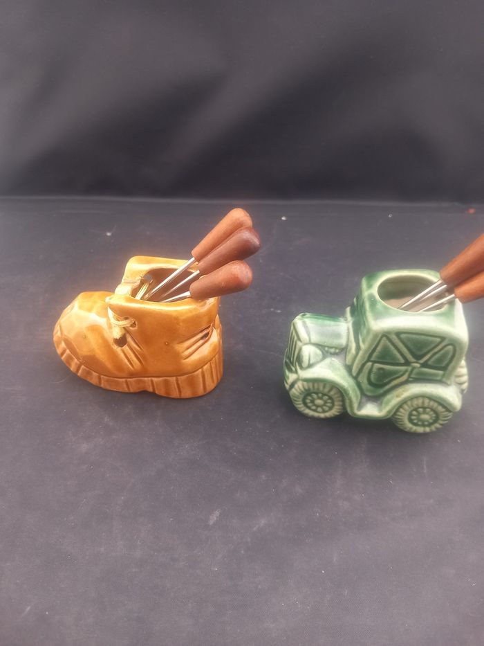 6 Fourchettes à escargots avec leurs supports - photo numéro 4