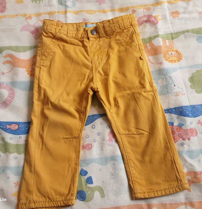 Jeans couleur  garçon  18mois