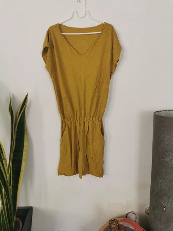 Robe d été couleur moutarde taille 38 40 neuve