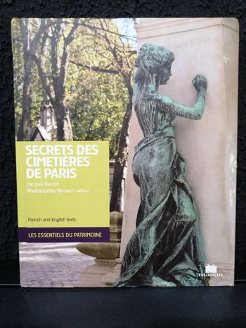 Secrets des cimetières de Paris