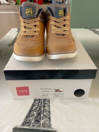 Bottines à lacets et fermeture éclair marron tissaia taille 33 neuve 10€
