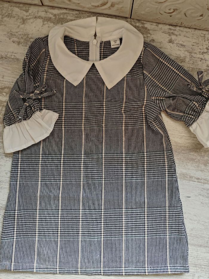 Robe écolière Shein T 4 ans - photo numéro 2