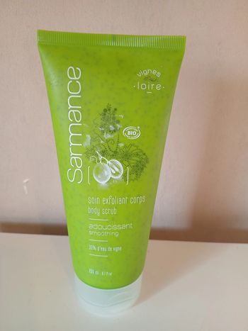 Soin exfoliant corps bio aux pépins de raisin Sarmance bio