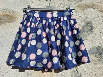 Superbe jupe Okaïdi 10 ans, marine a ronds pastels
