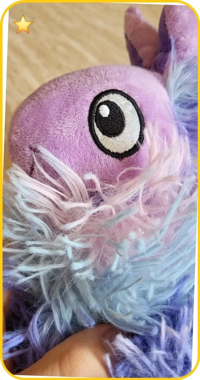 Peluche Lama multicolore douce et fluffy – Tommy Toys - Très bon état - photo numéro 3