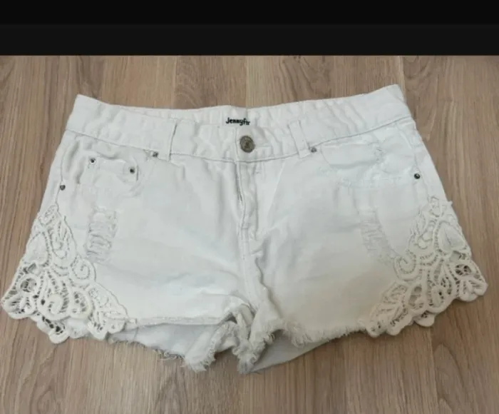 Short blanc taille 36 - photo numéro 2