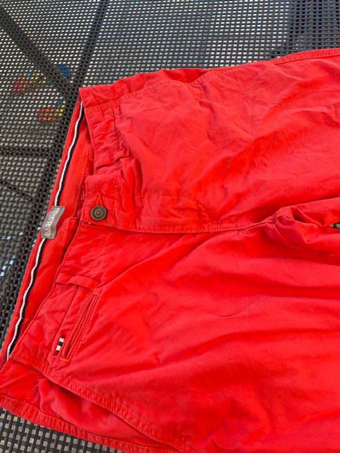Superbe pantalon, Chino napapijri W. 33 et 34. - photo numéro 2