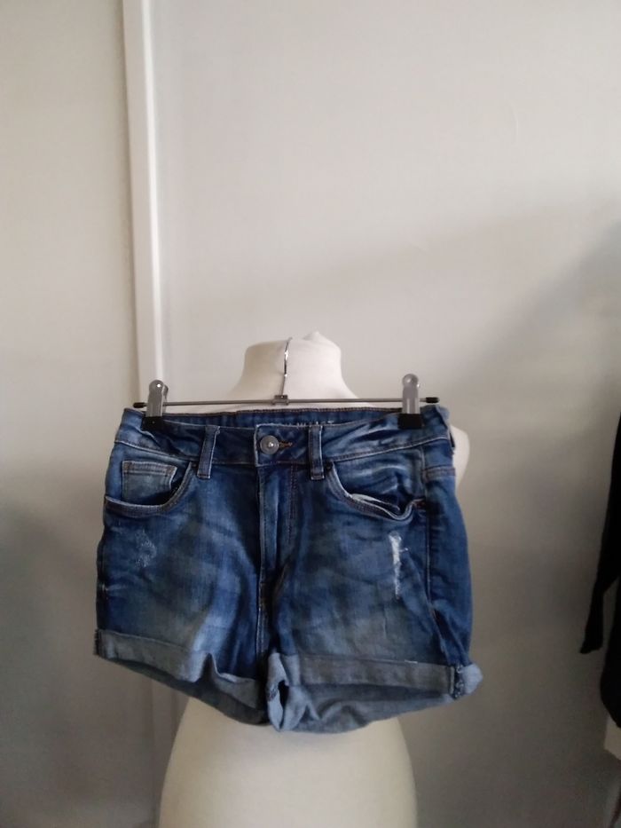 Short taille 12-13 ans réf 47174 - photo numéro 2