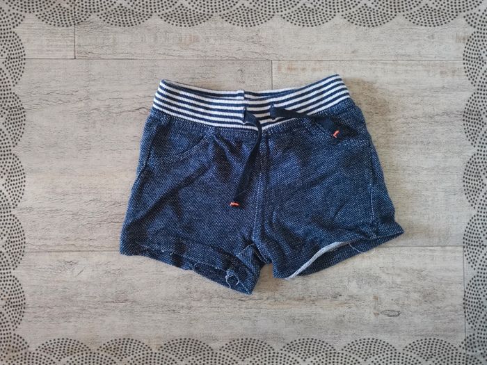 Short Hema 6/9 mois - photo numéro 2
