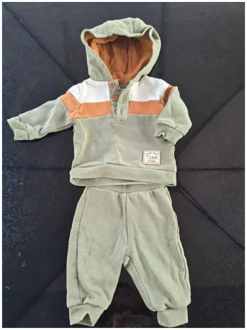 Ensemble jogging 3 mois
