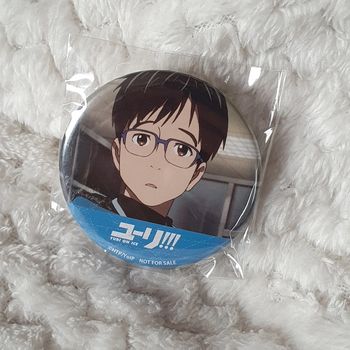 Badge broche manga goodies japon japan yuri katsuki