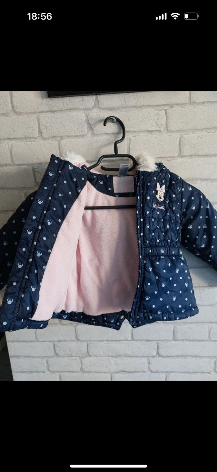Manteau C&A Disney taille 24 - 36 mois - photo numéro 3