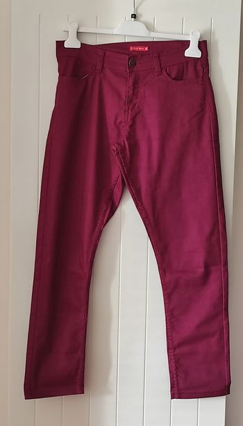 🍷 Pantalon type jean femme – taille 38 – neuf jamais porté