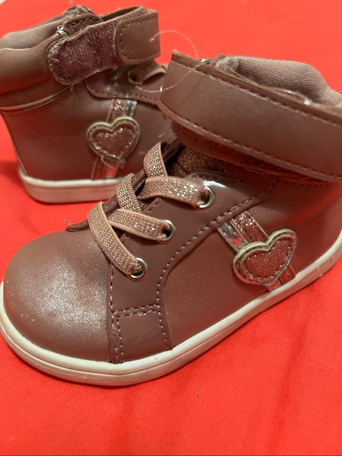 Paire de baskets fille pointure 21 marque Freemouss bon état - photo numéro 7