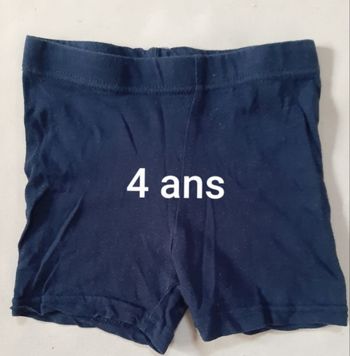 Short bleu marine fille - 4 ans
