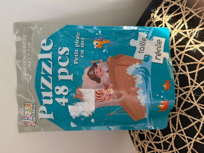Puzzle 48 pièces - Petits pirates en mer - Jeux 2 Mômes - Complet 36,5 x 26,4 cm neuf