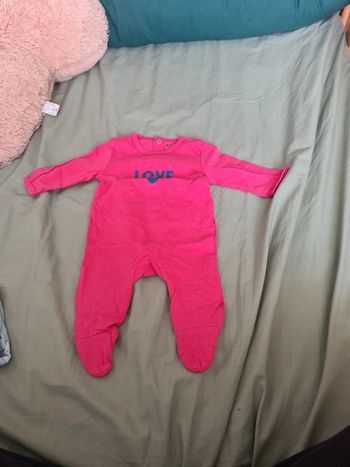 Lot 3 pyjamas en coton.