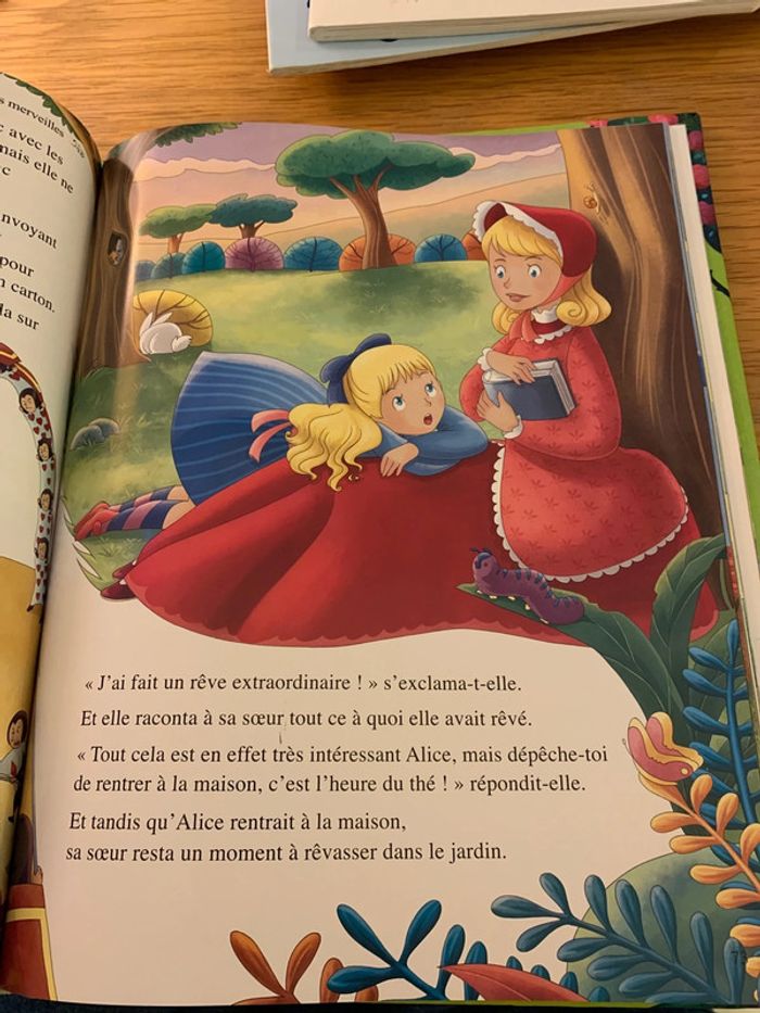 Livre contes et fables - photo numéro 3