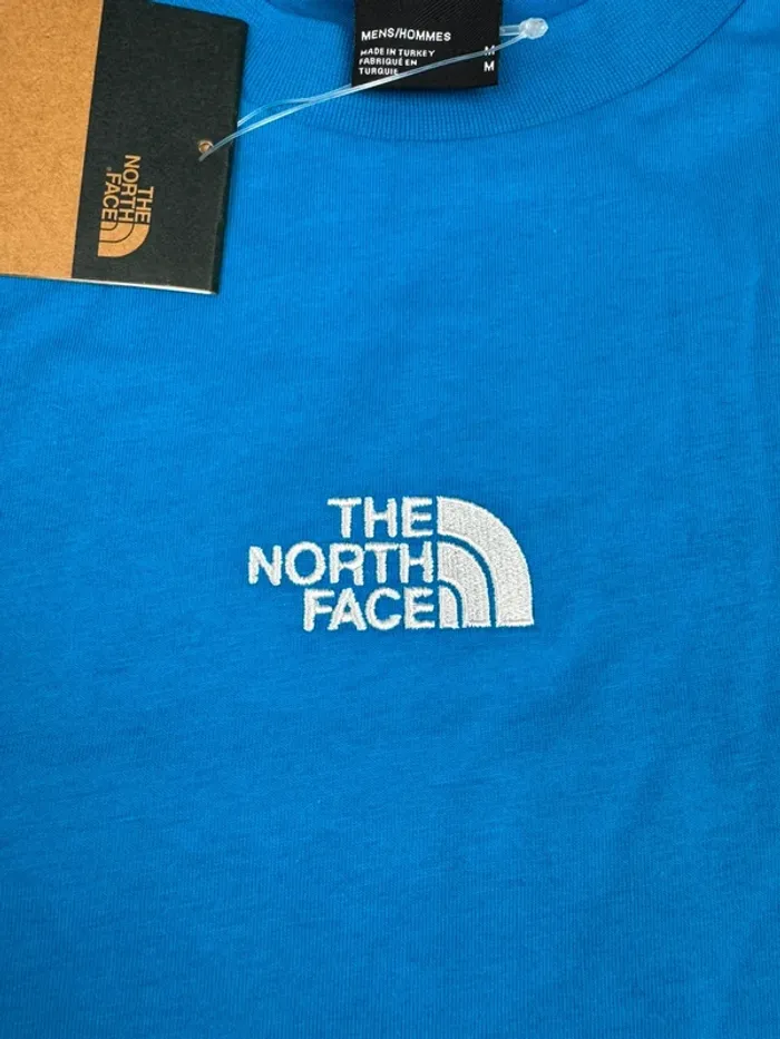 T-shirt The North Face Oversize Bleu Logo Brodé Neuf Taille M - photo numéro 4